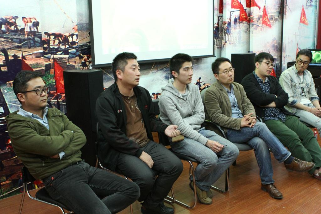 CDF3F84B933E56FD485276CB9F3_B566FA63_1BDBE.jpg?e= CDF3F84B933E56FD485276CB9F3_B566FA63_1BDBE.jpg?e=