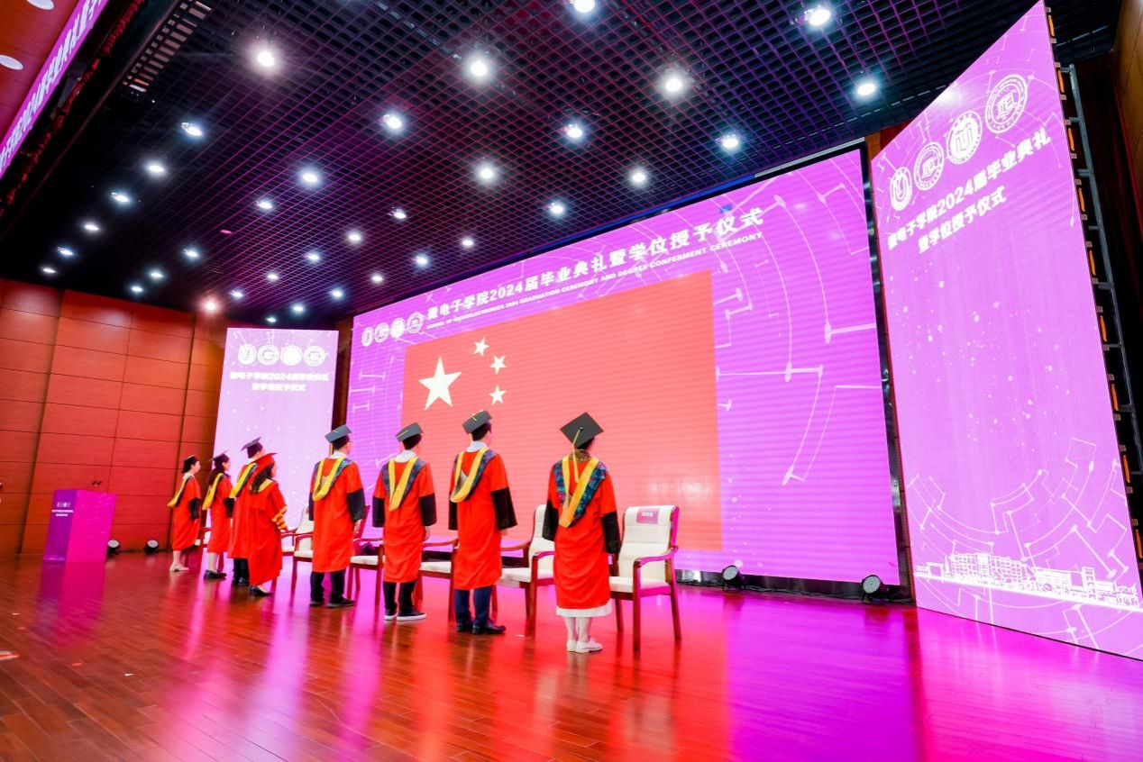 E935A20A7AEB844DEC11CA000D7_CC750F1F_2DFE8