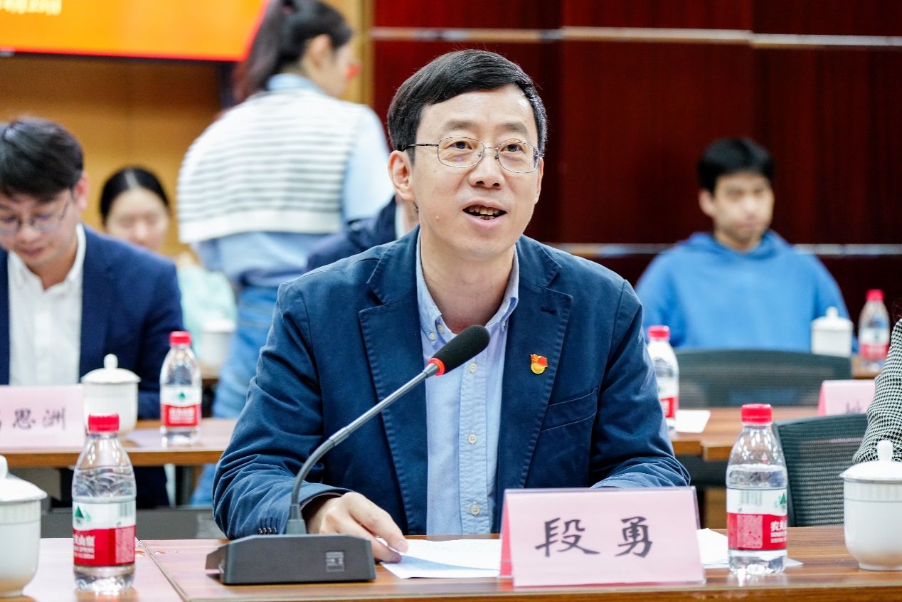 208F57BF26E25CBC0A3D892301F_83F3B76A_246B9 208F57BF26E25CBC0A3D892301F_83F3B76A_246B9