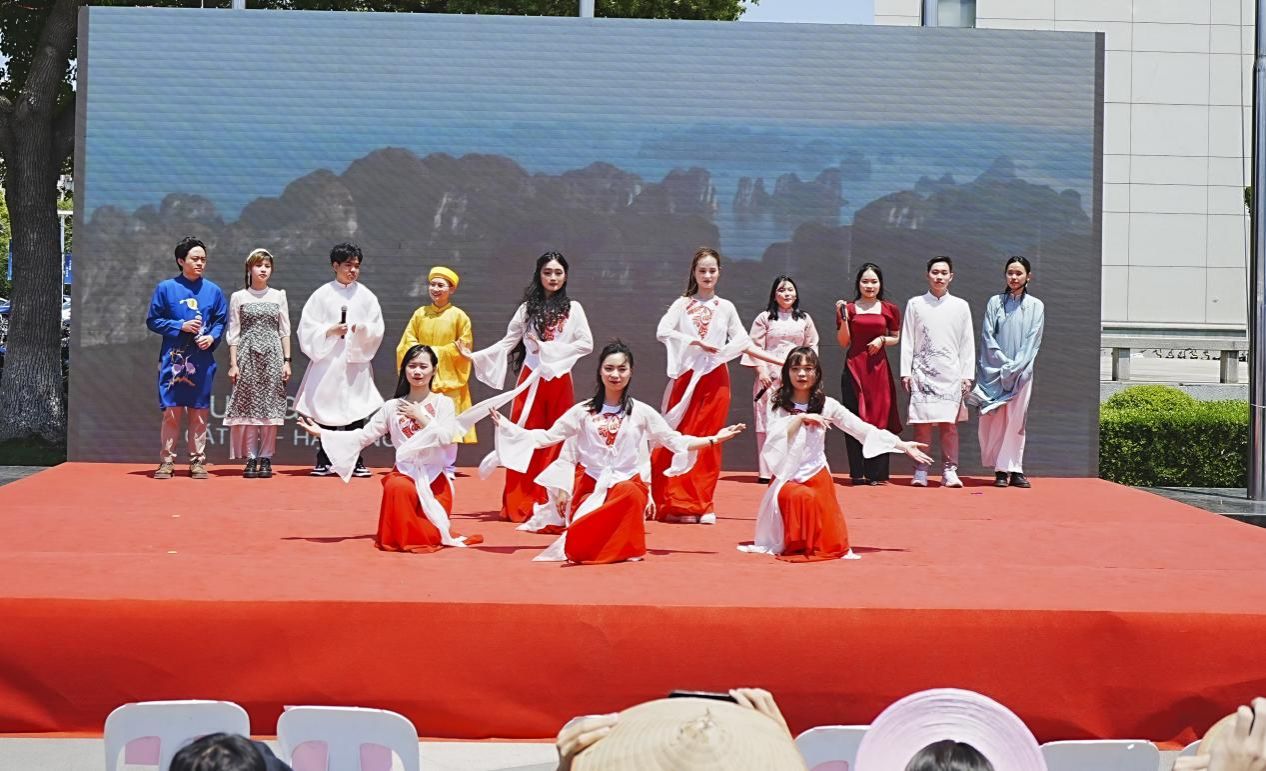 4A302754B04F678B3E7B5B77348_CD1B6562_25D41 4A302754B04F678B3E7B5B77348_CD1B6562_25D41