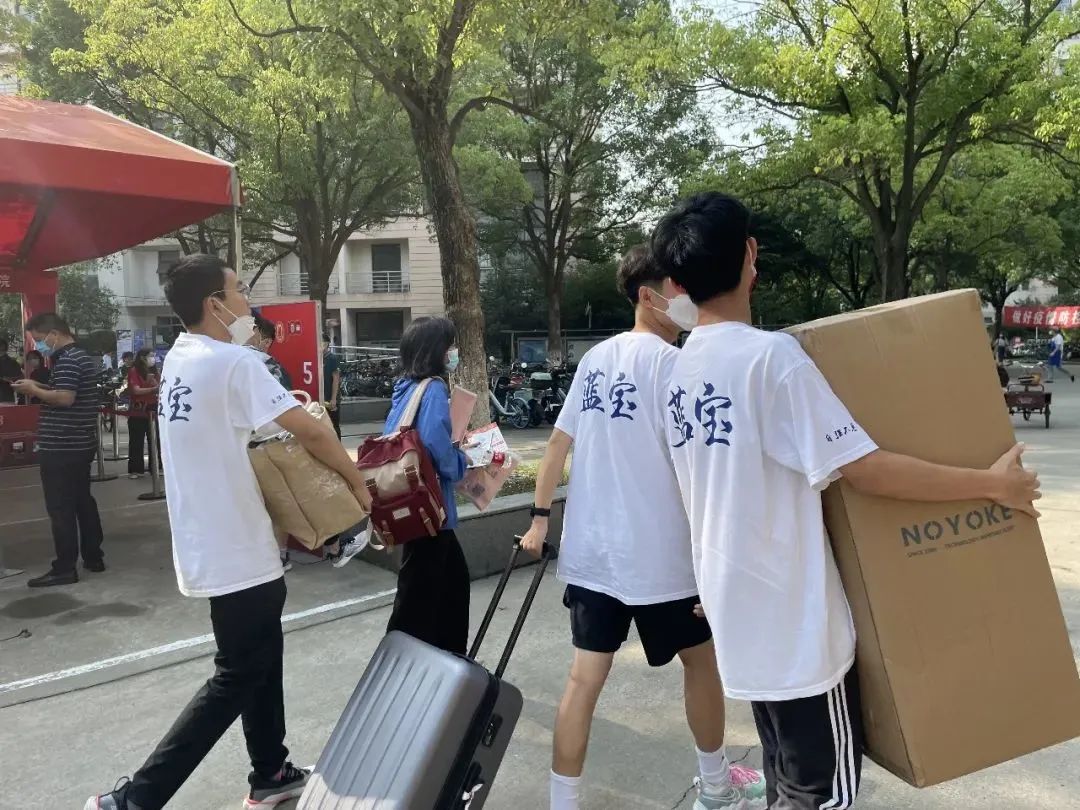 FE97059ACA1830BFA70F4A7D9E5_5C5A1149_2B0B6.jpg?e=