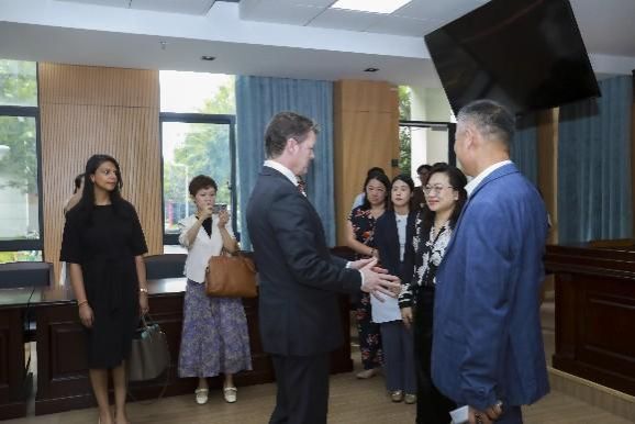 7A0FF52DA8651A345073BD25DB3_4B8D9461_893C