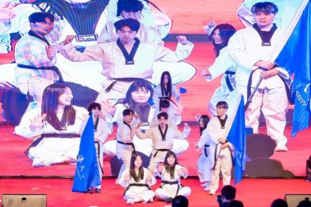 DBBC223FC5156B6EB9441168FB1_0F5AEEDE_EA52 DBBC223FC5156B6EB9441168FB1_0F5AEEDE_EA52