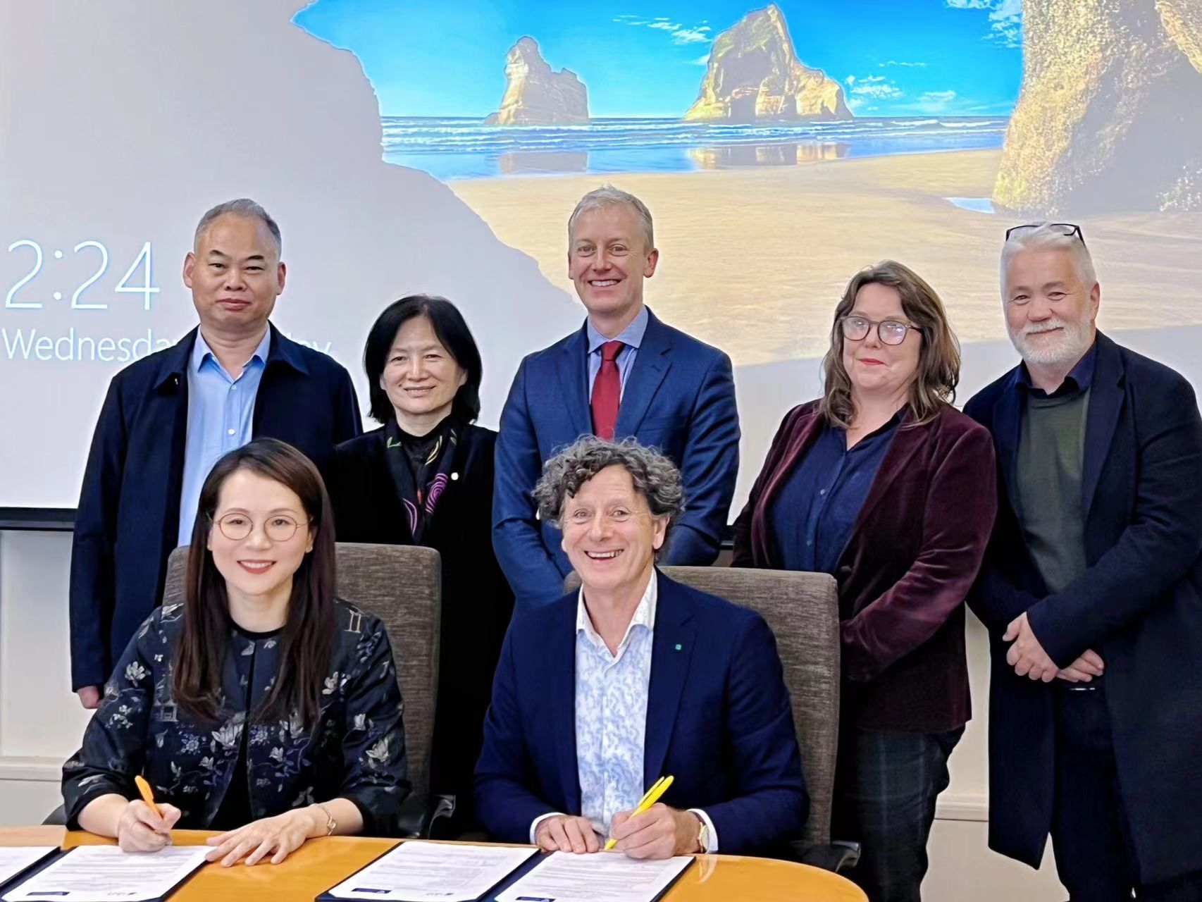 4C1A242DA3D59F34E57F136DC0C_53363161_3B081