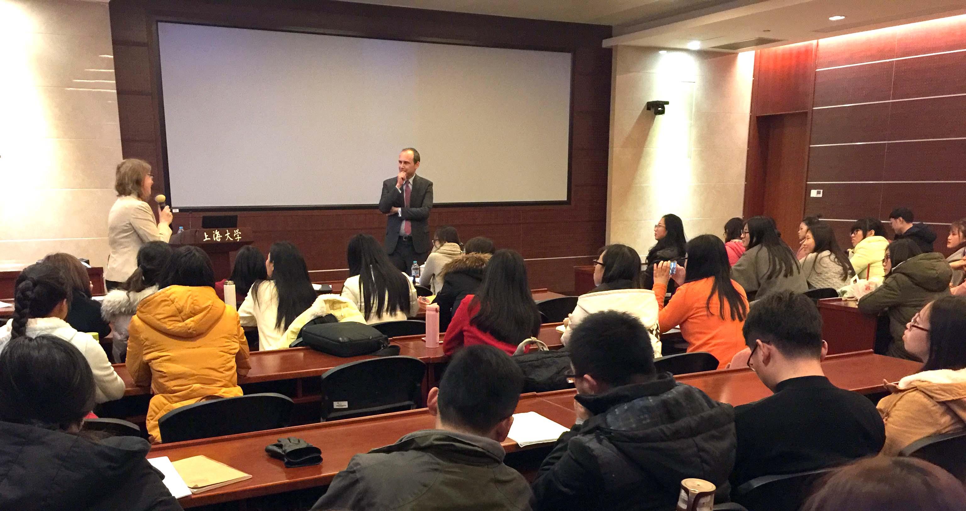 505B08A6A9D98CE68F38460DE47_ED650851_6A0B8.jpg?e= 505B08A6A9D98CE68F38460DE47_ED650851_6A0B8.jpg?e=