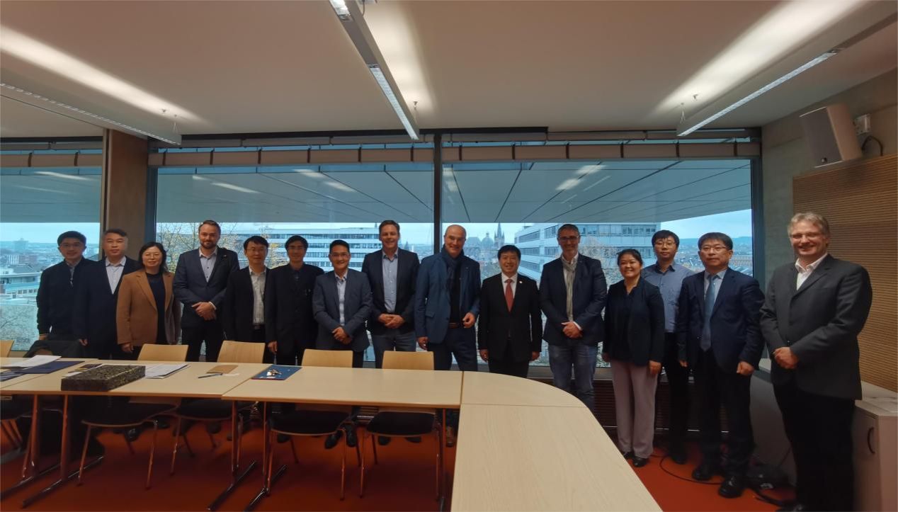 4C7EA8AB1020E6A17BB7E5657BD_57530F62_195A8