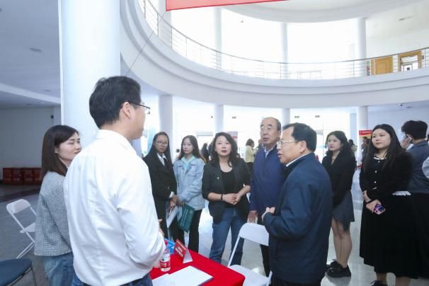 7B33AB9505F1B10CA7471F154E7_886DDDF2_8CF3