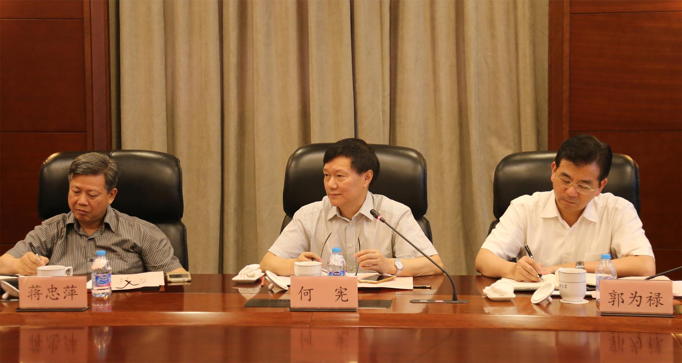 42328B41DAABF880D8325ECF75C_83DC4545_397F1.jpg?e= 42328B41DAABF880D8325ECF75C_83DC4545_397F1.jpg?e=