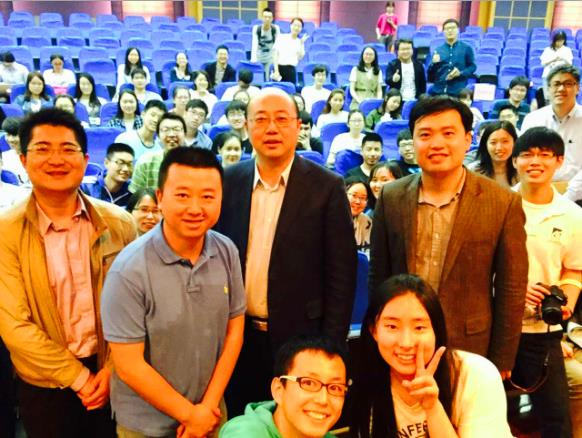 AF06EF0A47E75581A744D9001D1_98F15112_E890.jpg?e= AF06EF0A47E75581A744D9001D1_98F15112_E890.jpg?e=