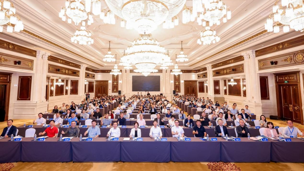 E4BC3D4A1447A9090815F4F96EB_1445F8A3_2D99E E4BC3D4A1447A9090815F4F96EB_1445F8A3_2D99E