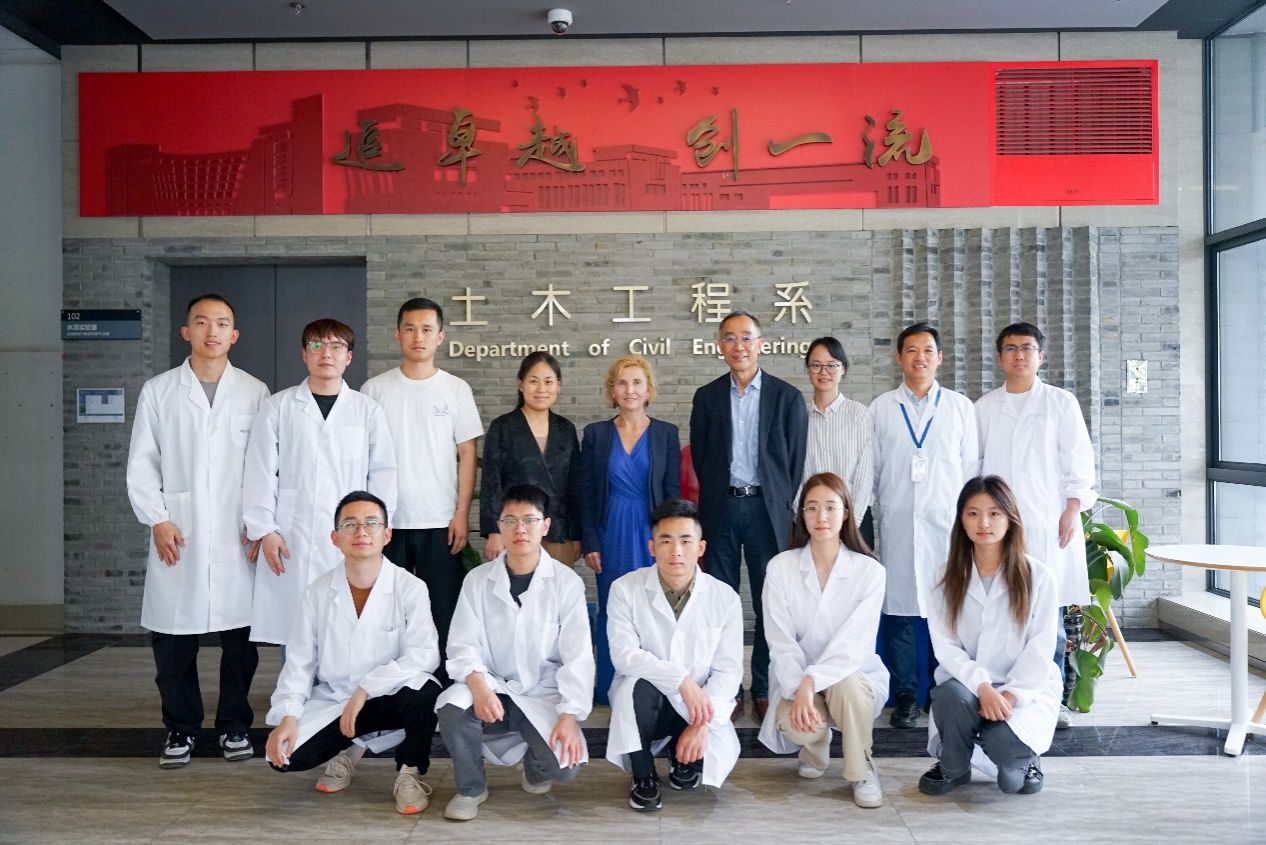 B6B1F77EAD52FB07A73E671BE81_C3F8395D_2C06E B6B1F77EAD52FB07A73E671BE81_C3F8395D_2C06E