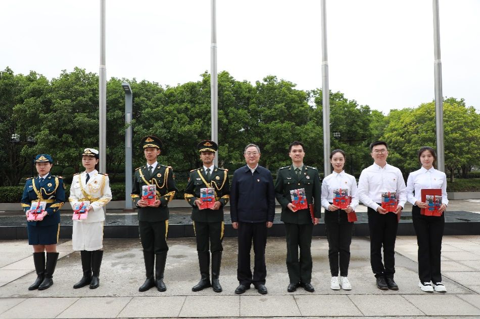 DF096AD72175189F707CADBD47A_07F8E69D_1E0D4