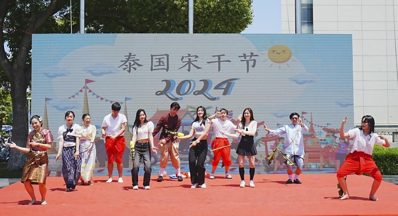 FE020A85742970B2EBCA3E4145E_65D2FB4D_26FC5 FE020A85742970B2EBCA3E4145E_65D2FB4D_26FC5