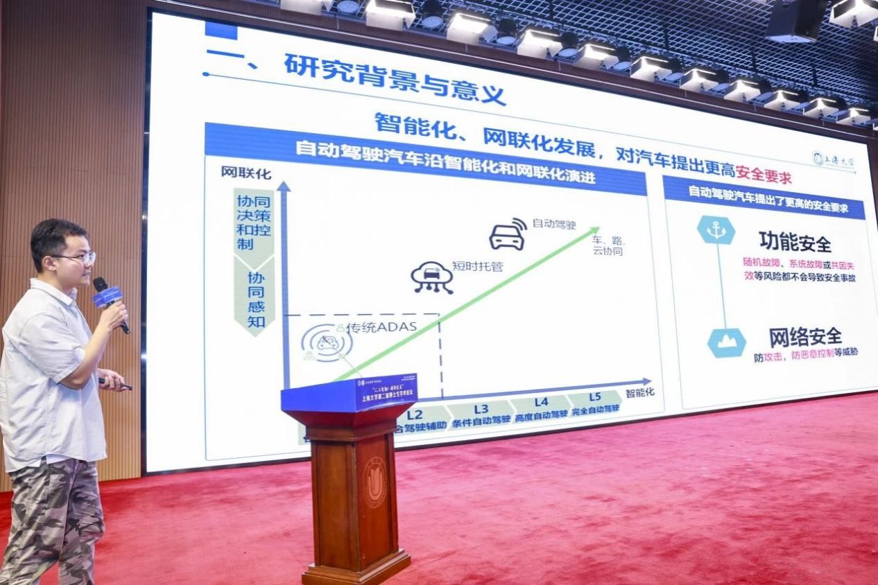 686E773DD248C9044AEDA04A70B_CA029102_27D18 686E773DD248C9044AEDA04A70B_CA029102_27D18