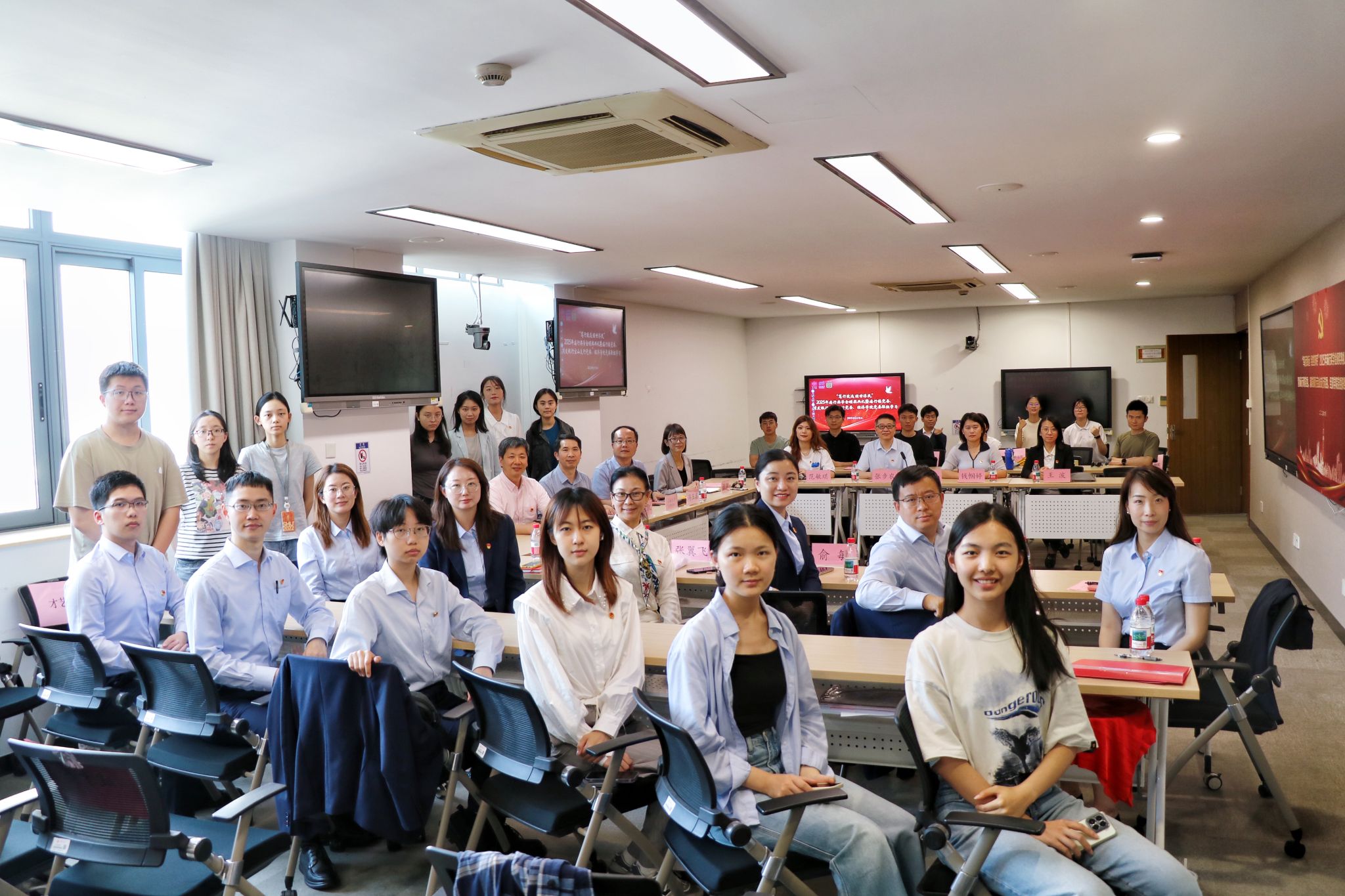 D9F210AE321FB234B68433D346C_2612DFA0_5A3CB