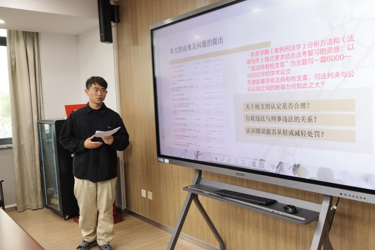 3F84745A88BA957E7852ED01A14_52FD326F_1B0A1