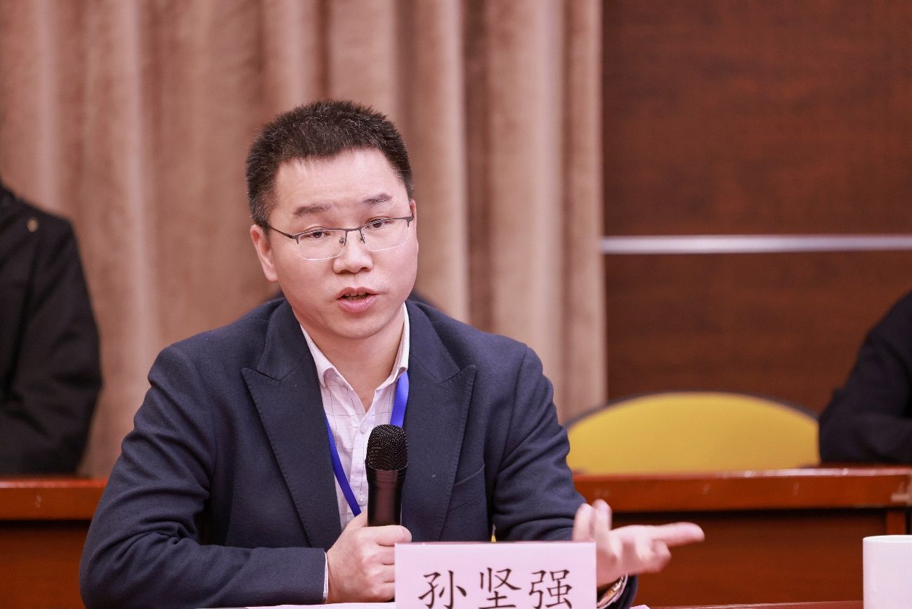 7AE46B2389F829AEC36C56C1B1E_14F063B1_1B838