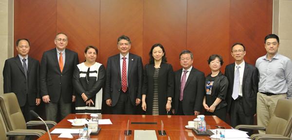 ECD62A817130317A96441B3E383_0A4BC27A_6B50.jpg?e= ECD62A817130317A96441B3E383_0A4BC27A_6B50.jpg?e=