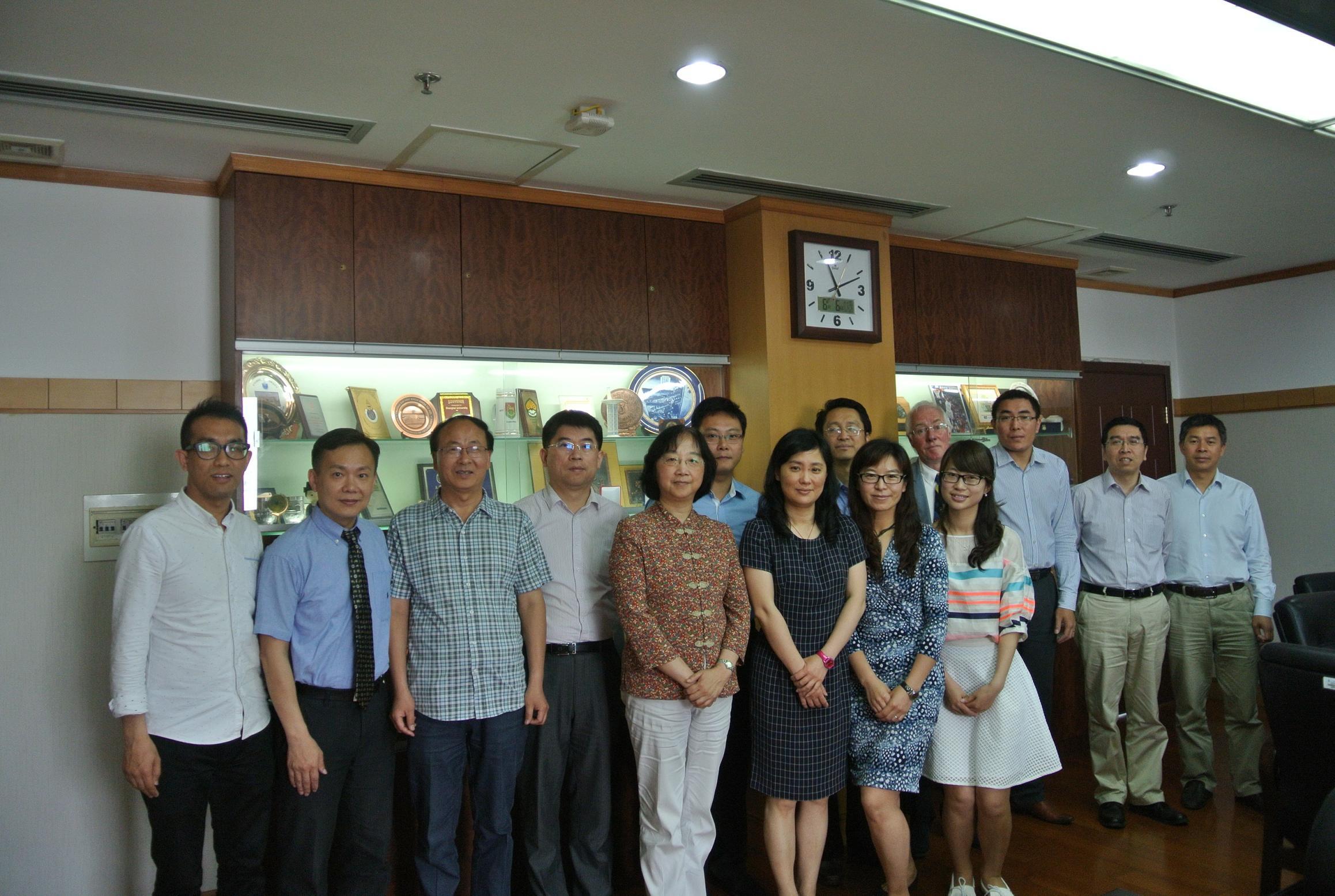 F49F14BB4F11915C8718EE8B770_8B8CA937_6A7E4.jpg?e= F49F14BB4F11915C8718EE8B770_8B8CA937_6A7E4.jpg?e=