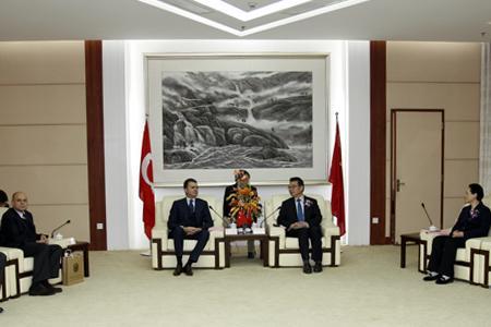 42EE33FBFDDFC0B2C5E6631E596_637B1165_574C.jpg?e= 42EE33FBFDDFC0B2C5E6631E596_637B1165_574C.jpg?e=